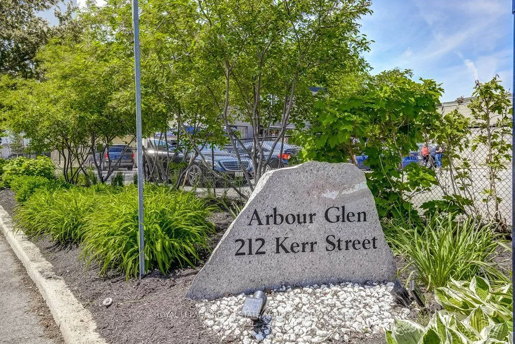 212 Kerr Street — photo 3