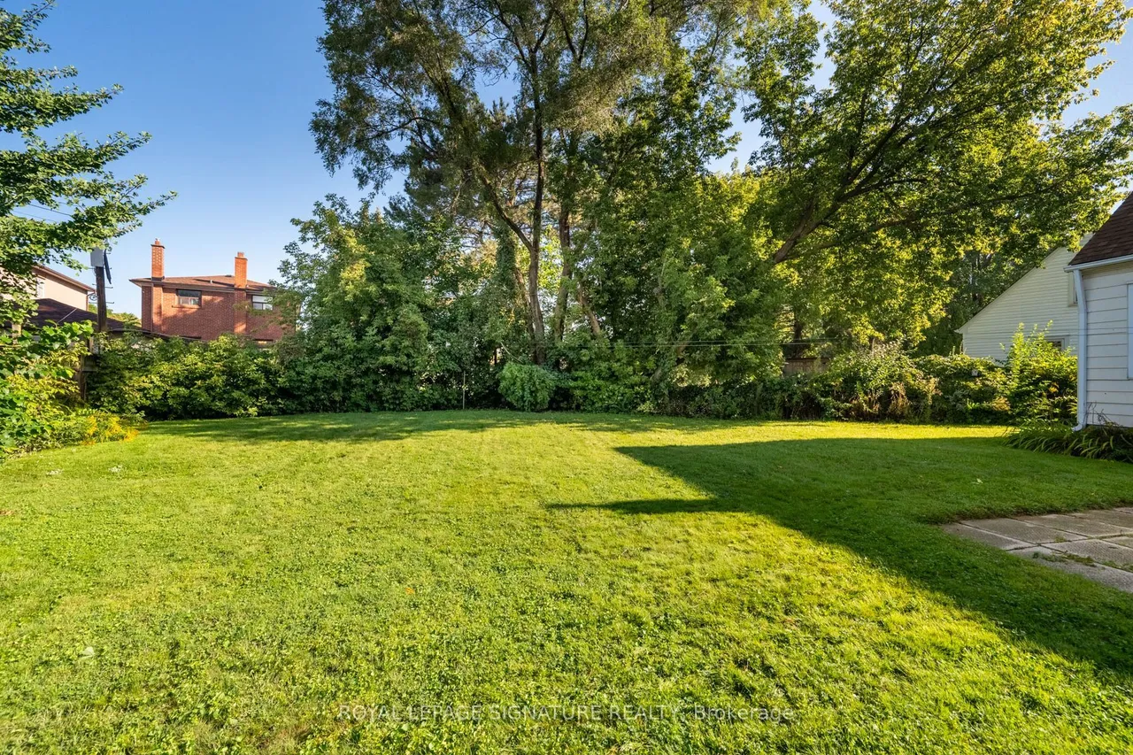 15 Kemp Square — photo 37