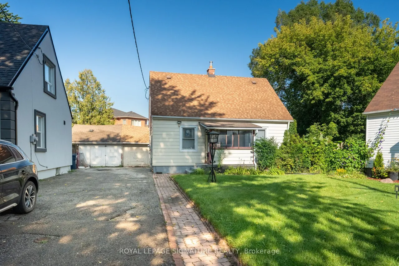 15 Kemp Square — photo 2