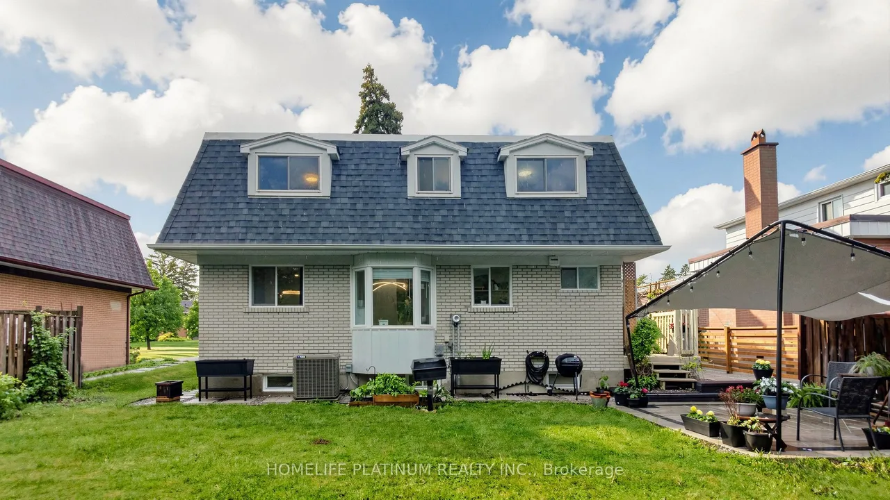 206 Mcmurchy Avenue S — photo 49