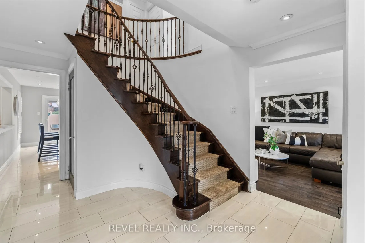 6624 Mockingbird Lane