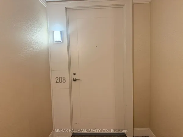 3091 Dufferin Street — photo 2