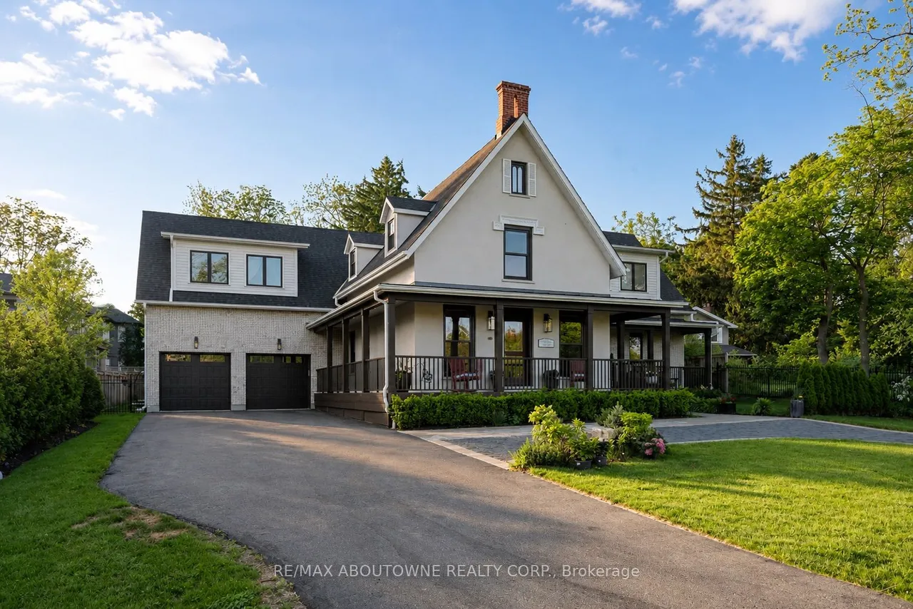 489 Lakeshore Road W
