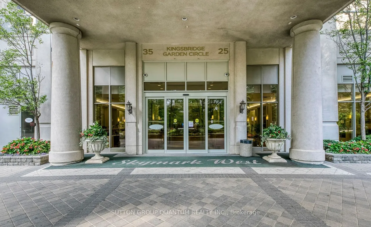 25 Kingsbridge Garden Circle — photo 2