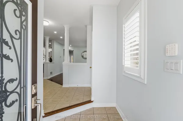 5604 Doctor Peddle Crescent — photo 2