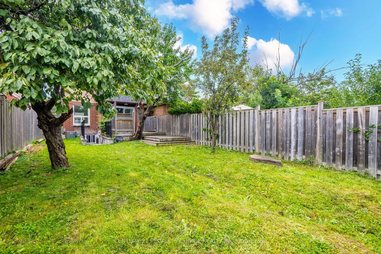 658 Galloway Crescent — photo 50