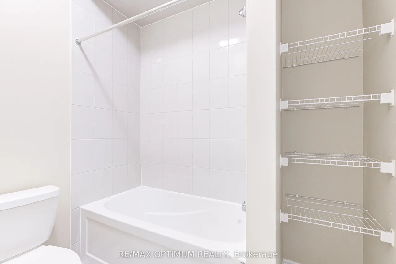 1420 Oakmont Common — photo 26