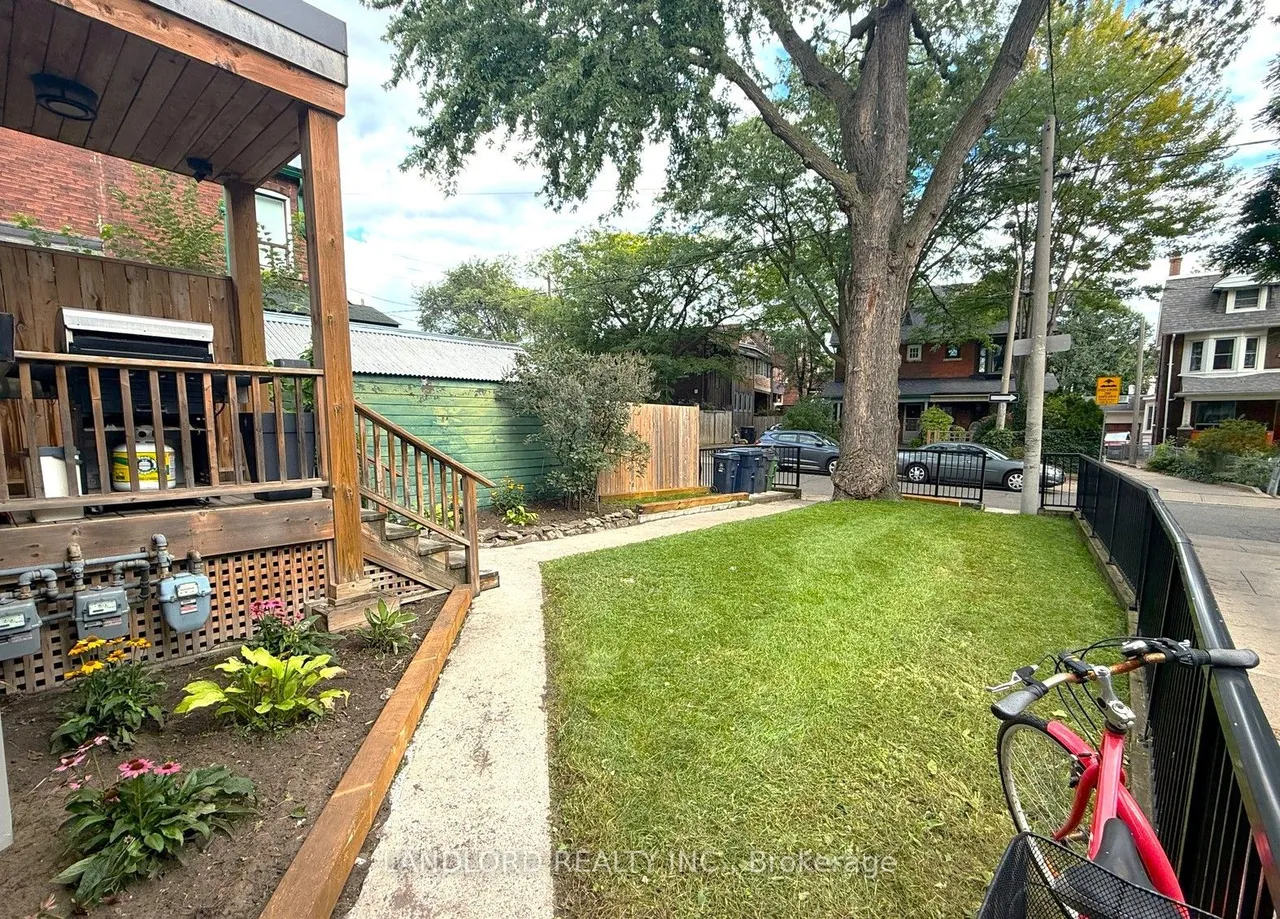 82 Parkway Avenue — photo 3