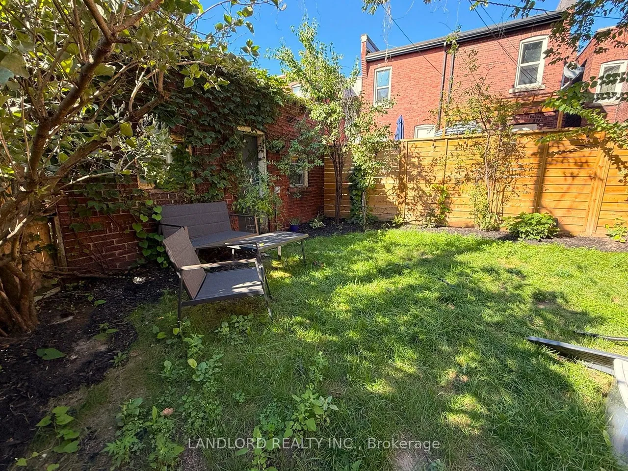 82 Parkway Avenue — photo 43