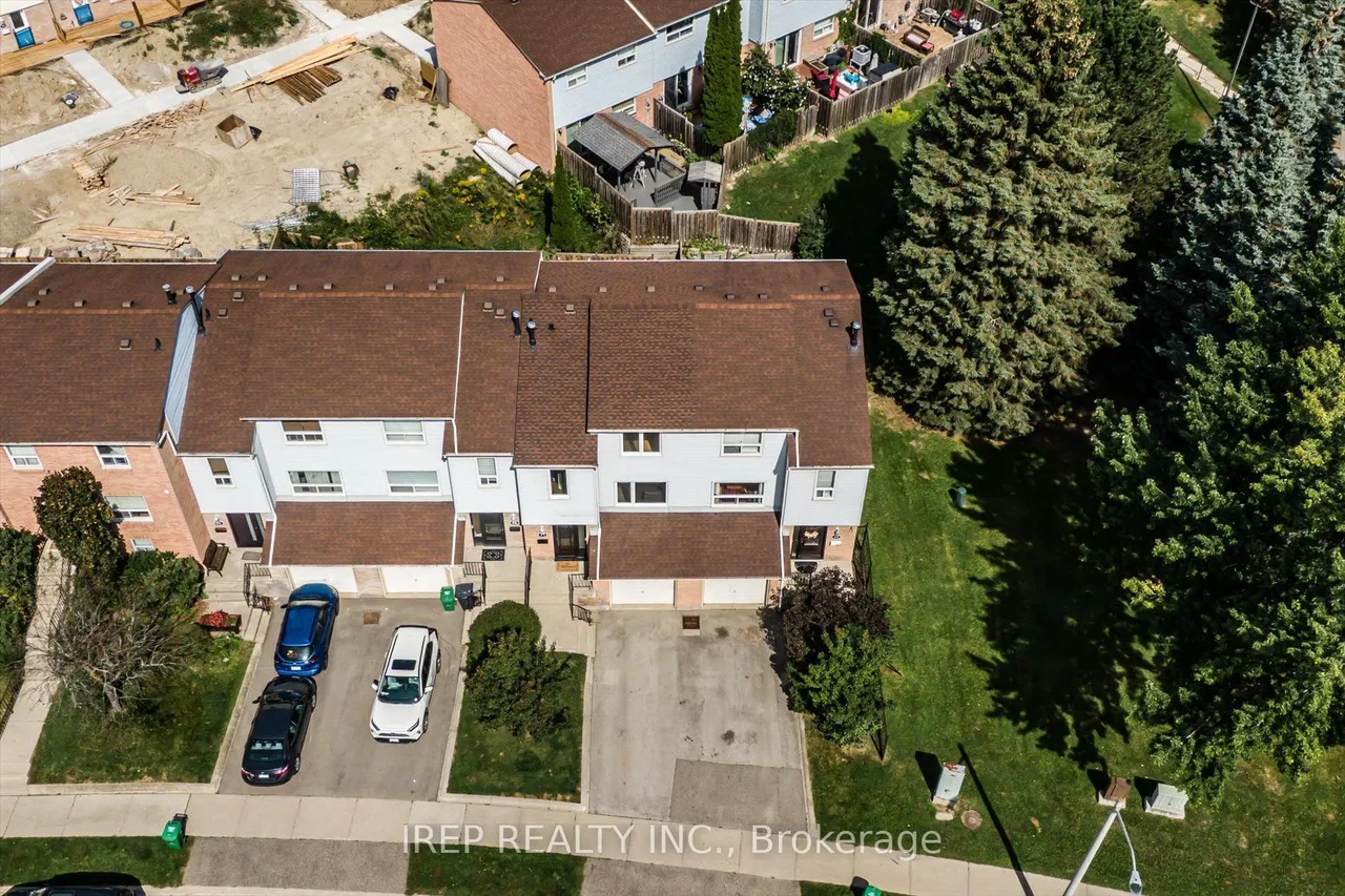 1055 Shawnmarr Road — photo 3