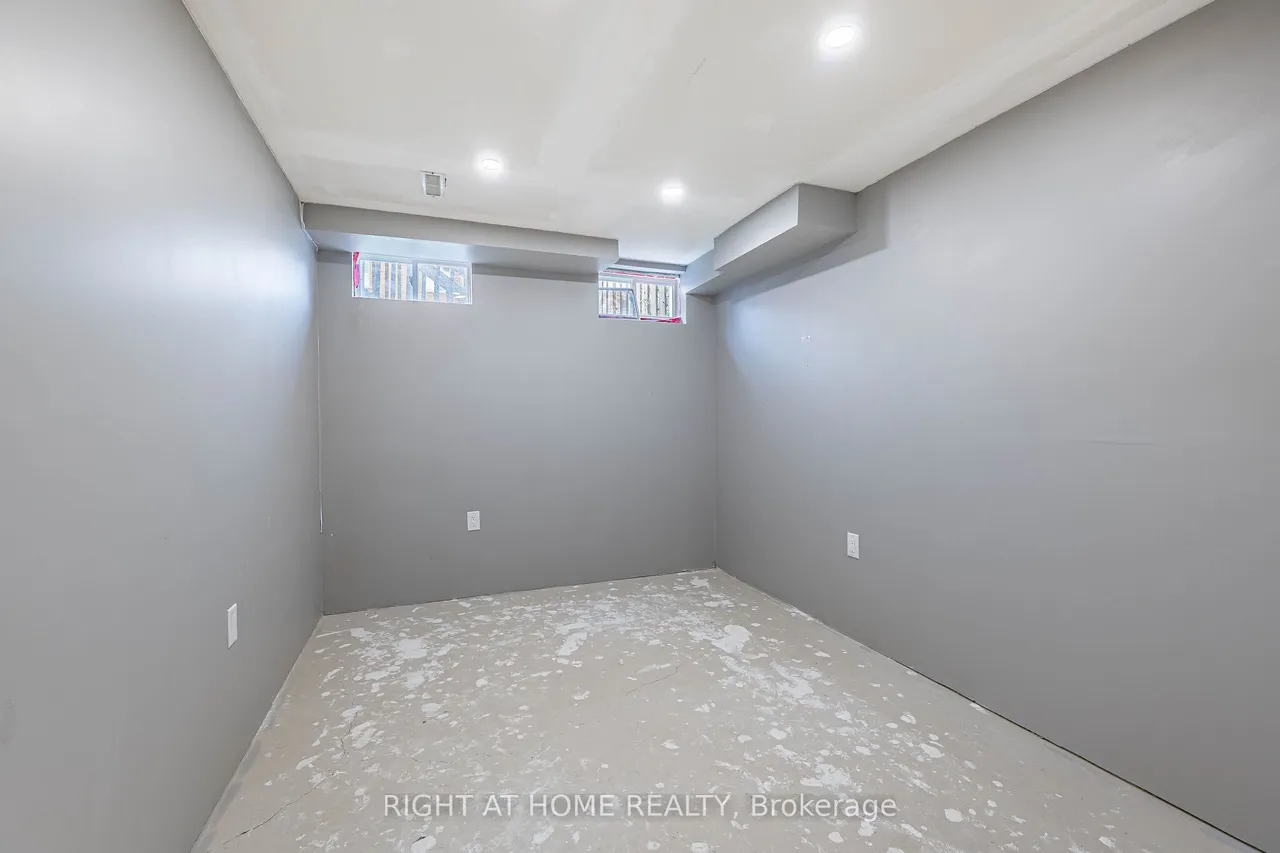 23 Coastline Drive — photo 25