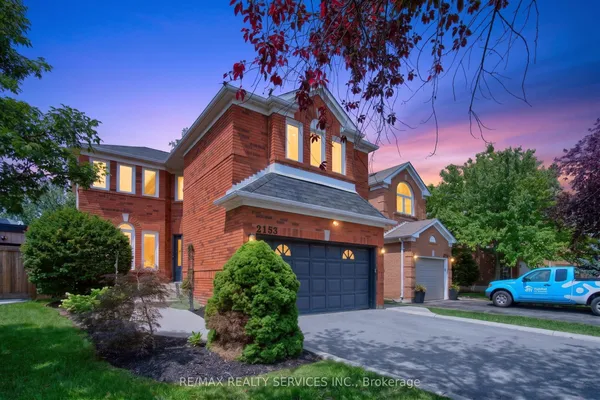 2153 Oak Bliss Crescent — photo 2
