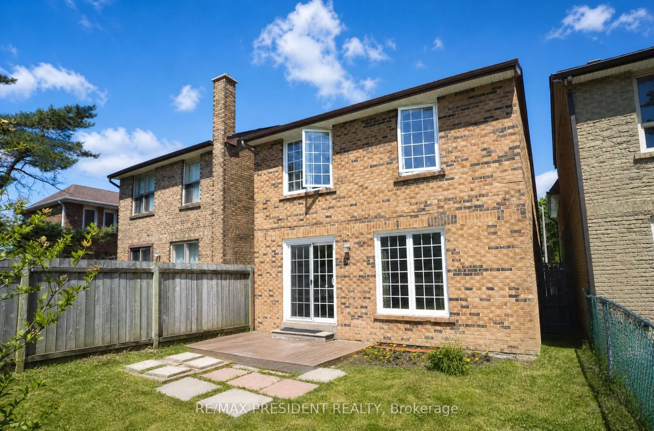 29 Norbrook Crescent — photo 22
