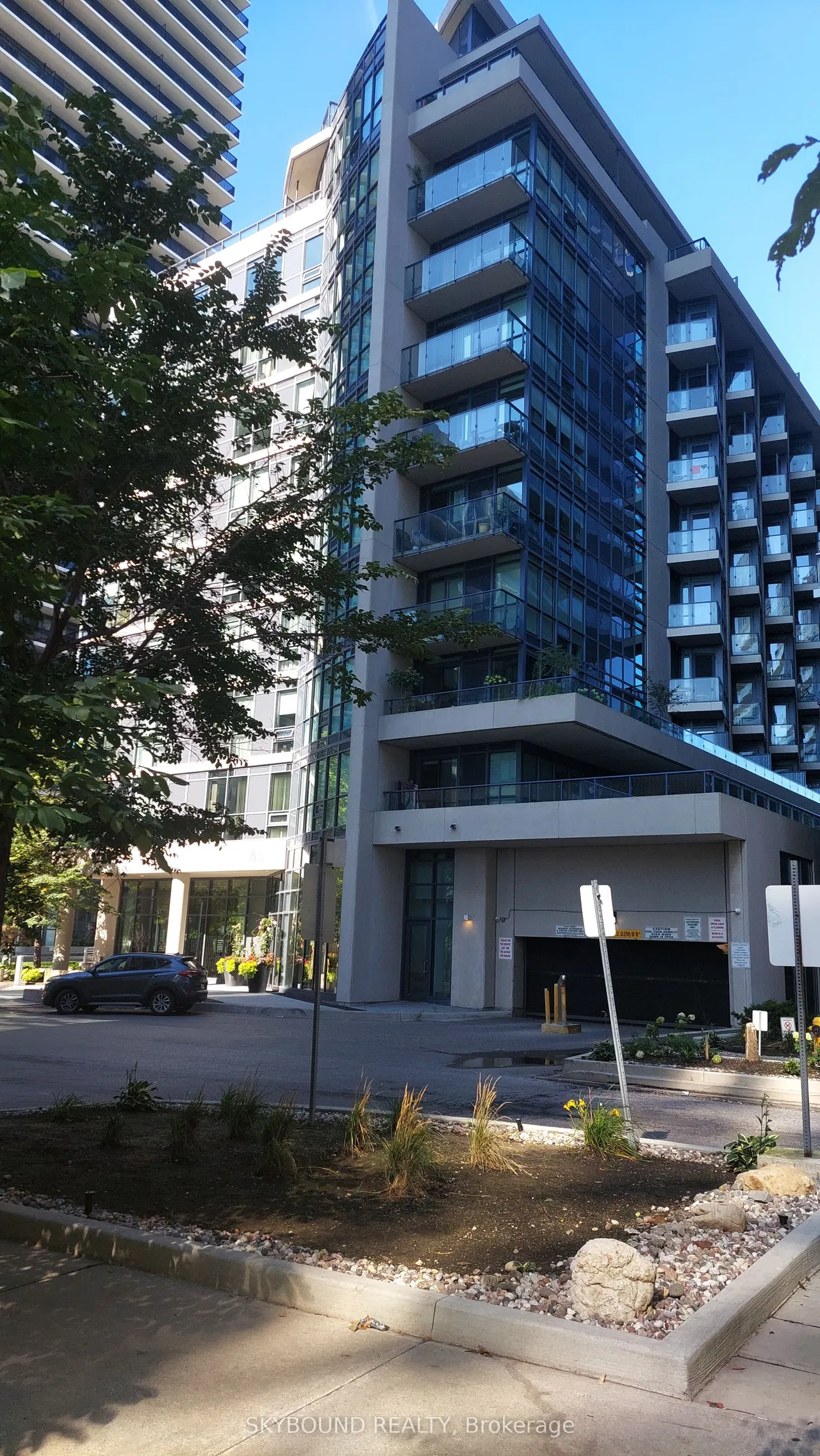 60 Annie Craig Drive — photo 9