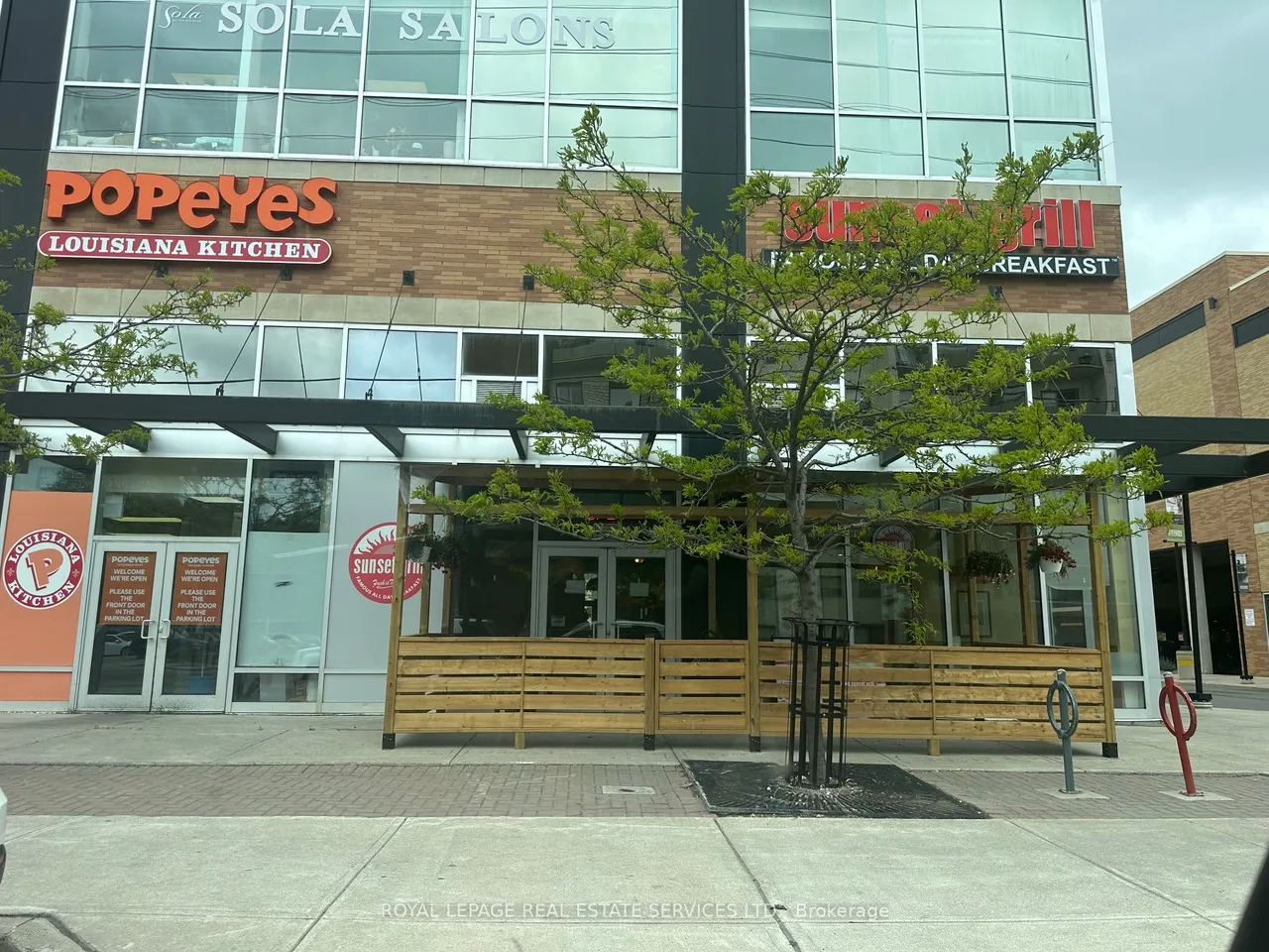507 Lakeshore Road — photo 2