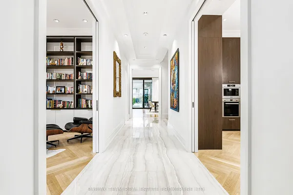 8 Baby Point Terrace — photo 2