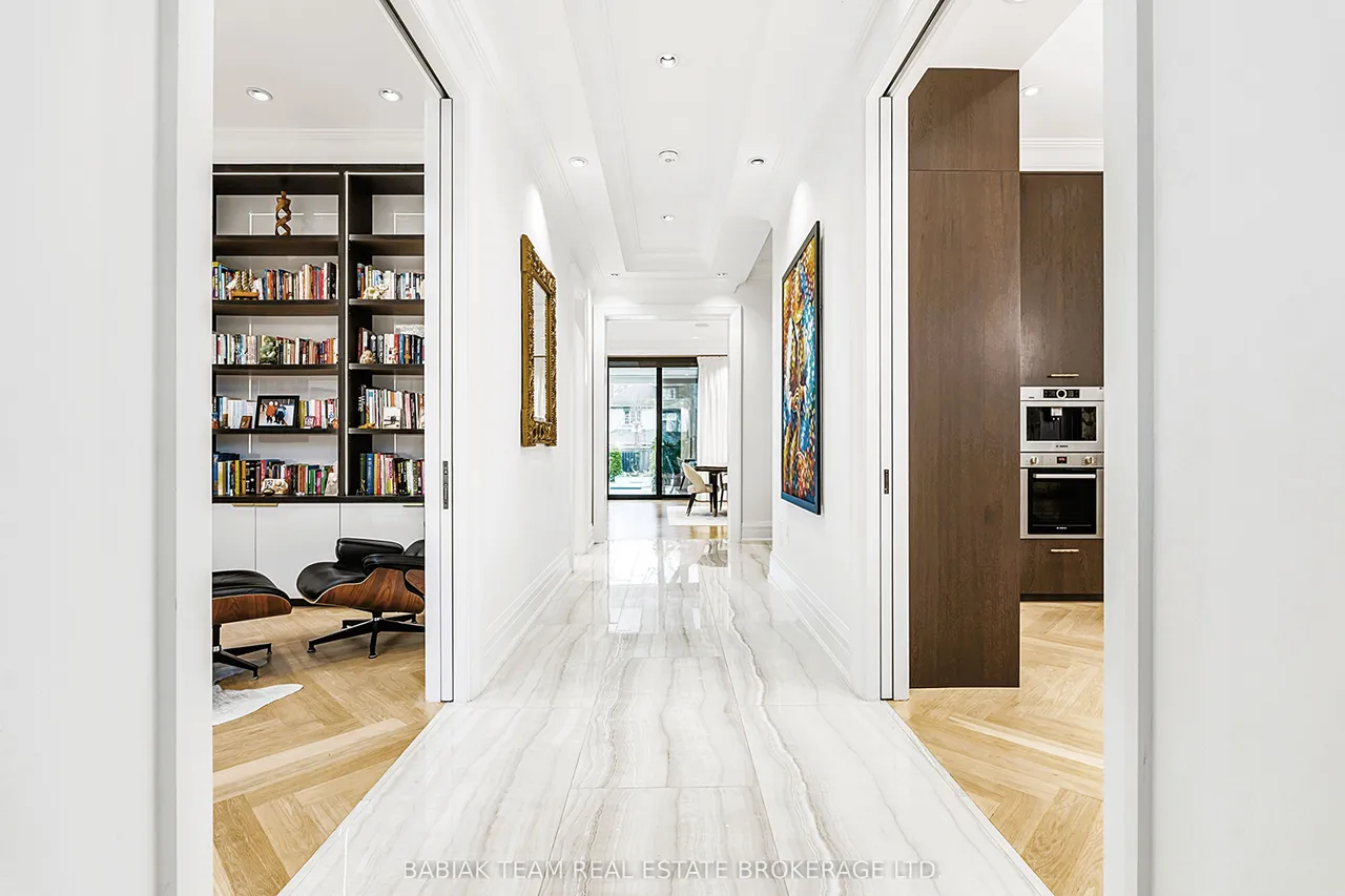 8 Baby Point Terrace — photo 2