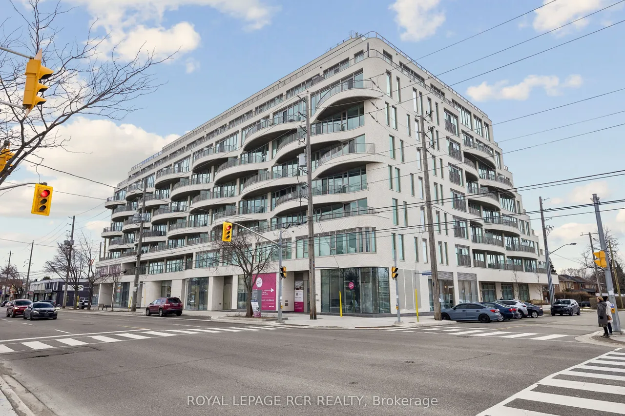 689 The Queensway — photo 27