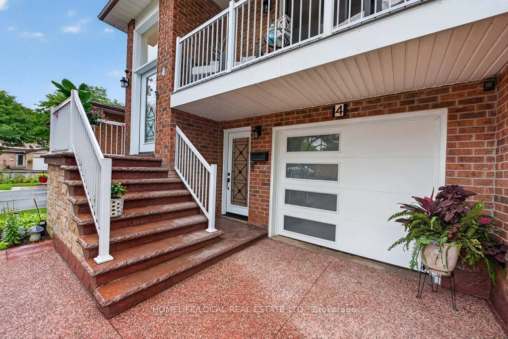 4 Martindale Crescent — photo 2