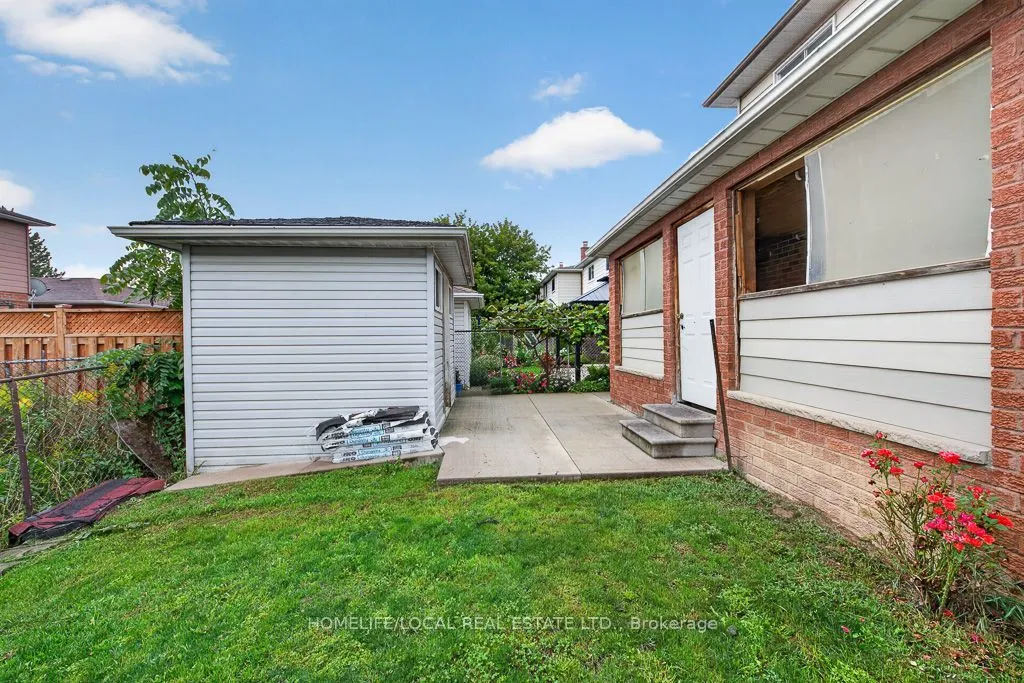 4 Martindale Crescent — photo 46