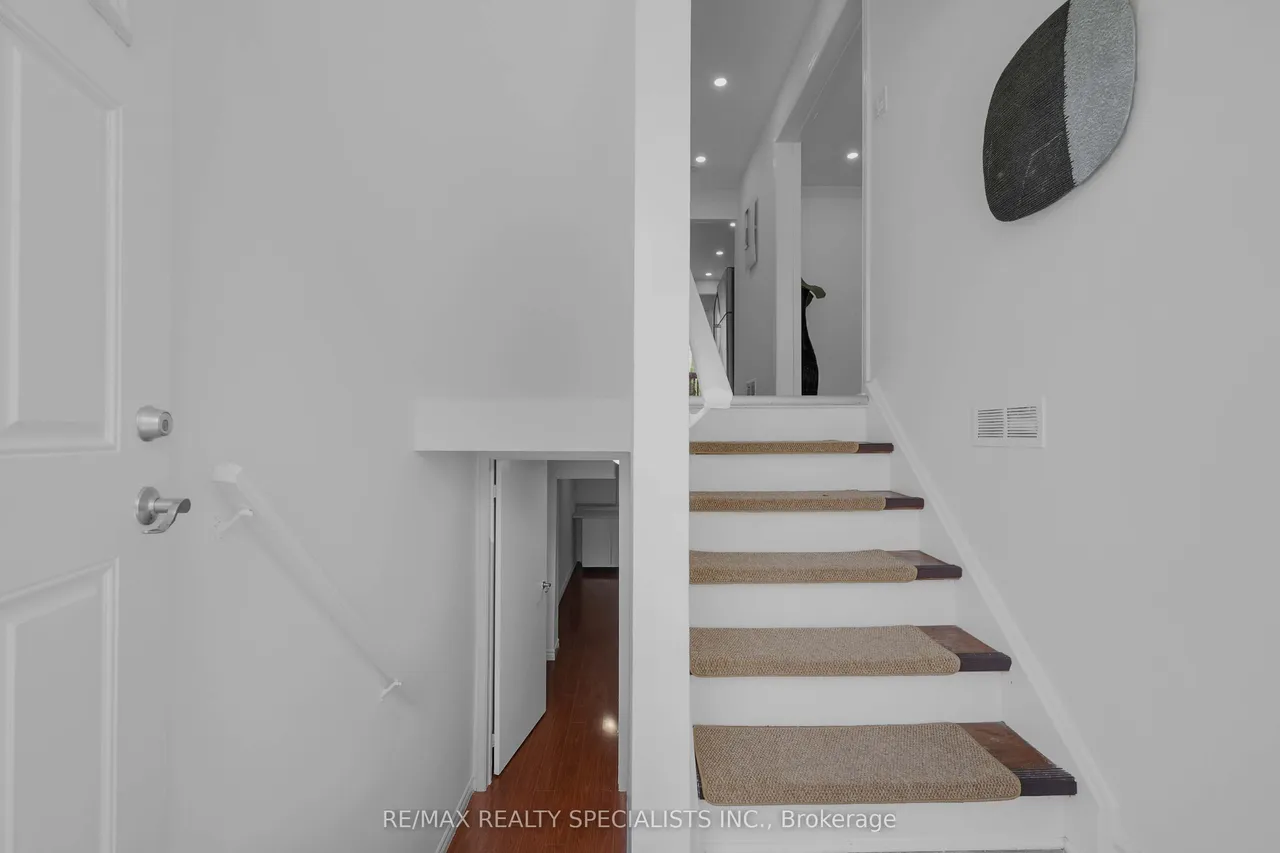 3525 Brandon Gate Drive — photo 3