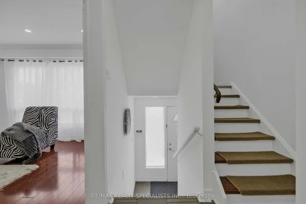 3525 Brandon Gate Drive — photo 2