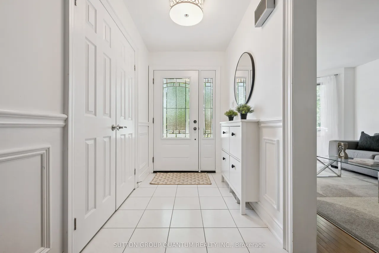 3092 Shannon Crescent — photo 3