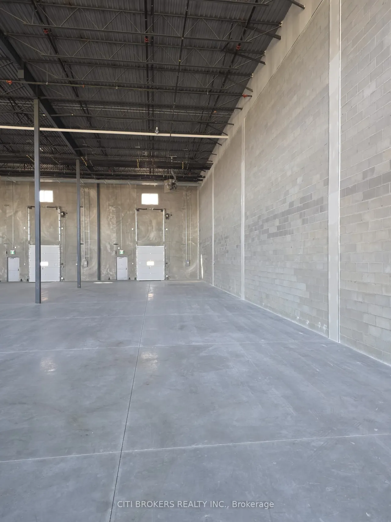 10900 Dixie Road — photo 3