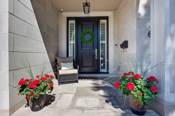 6 Iroquois Avenue — photo 2