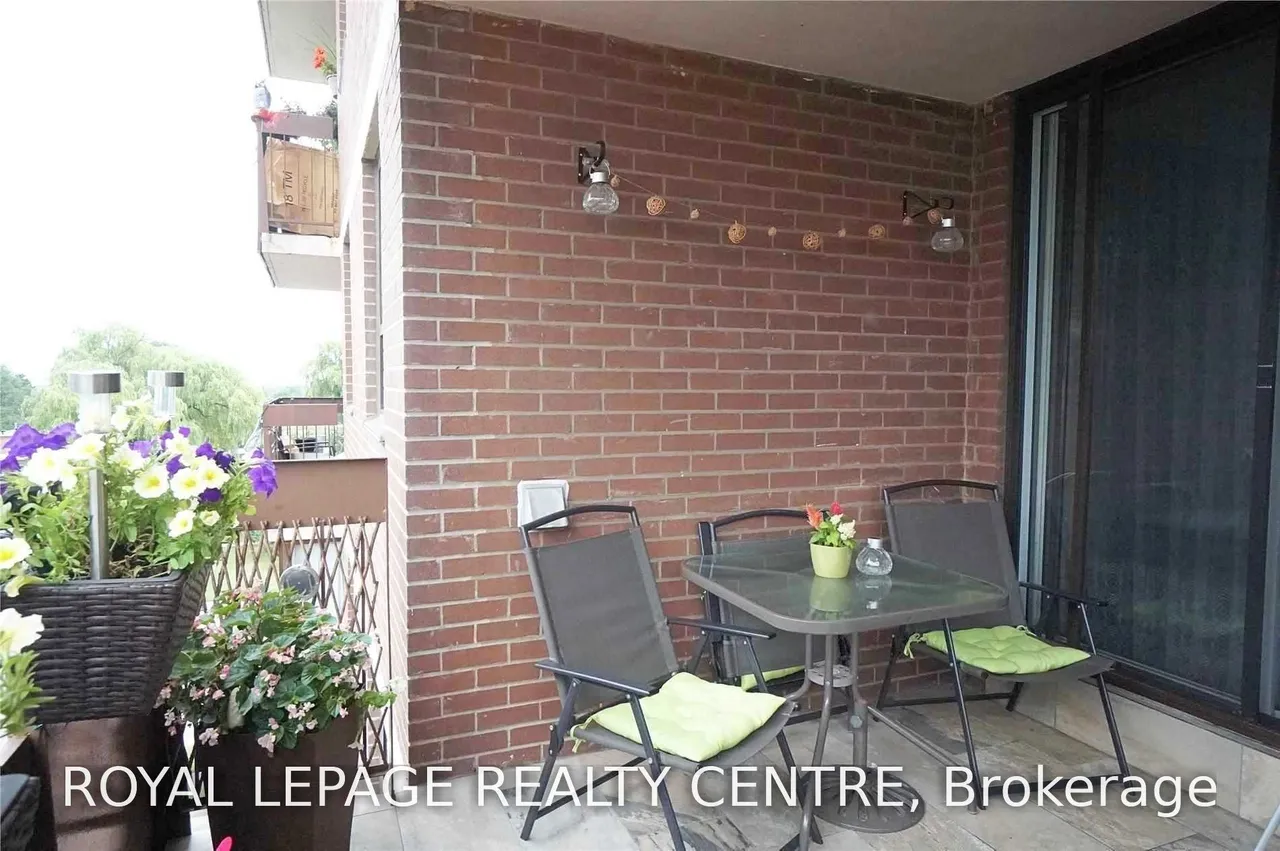 1615 Bloor Street E — photo 27