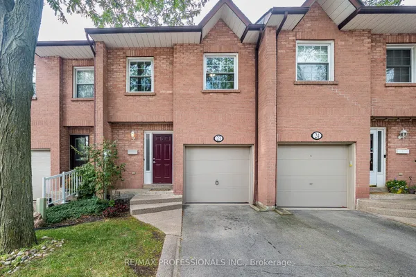 2004 Glenada Crescent — photo 2