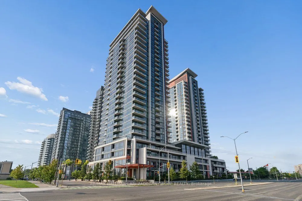 75 Eglinton Avenue W — photo 2