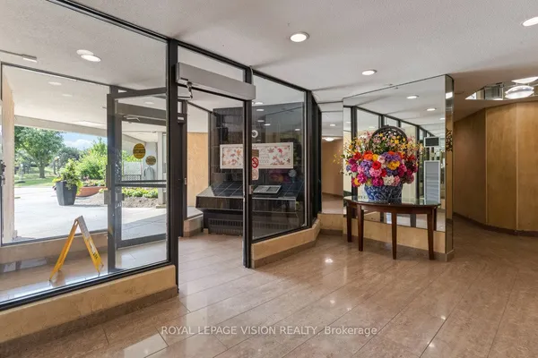 10 Martha Eaton Way S — photo 2