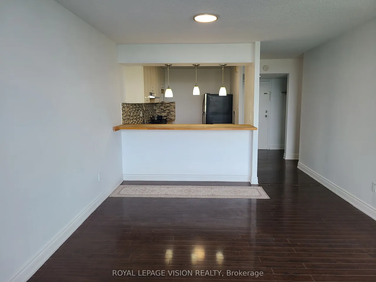 10 Martha Eaton Way S — photo 3