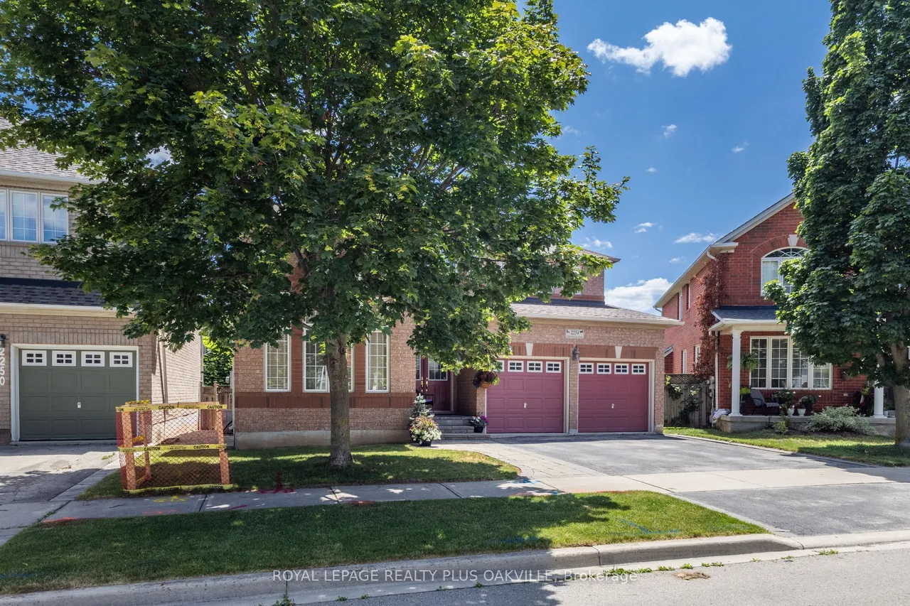 2254 Dunforest Crescent — photo 3
