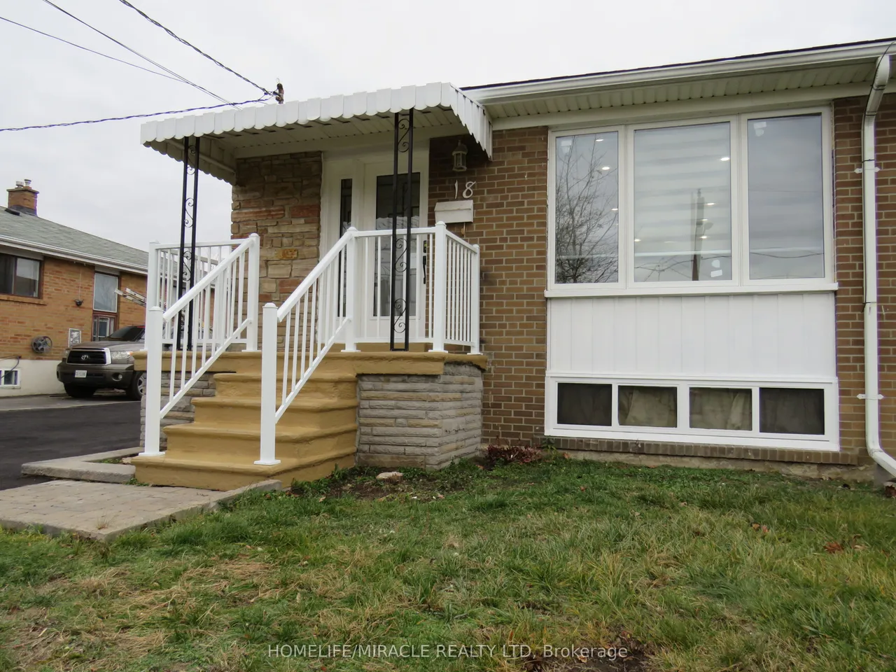 18 Rubydale Gardens — photo 3
