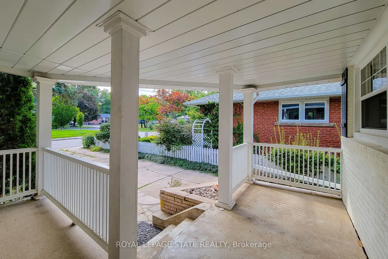 1359 Mountain Grove Avenue — photo 3
