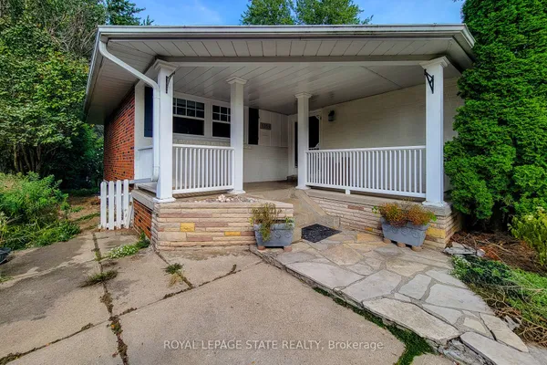 1359 Mountain Grove Avenue — photo 2