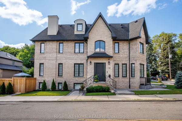 33 Thorndale Avenue