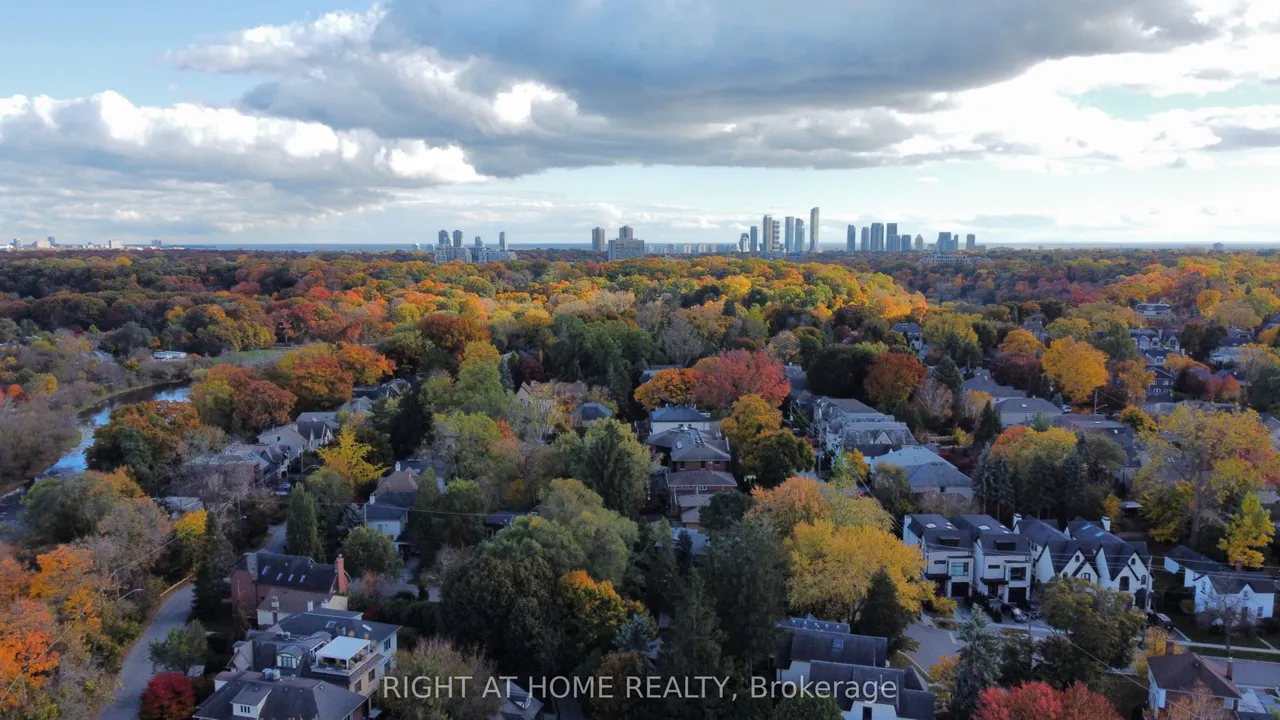 33 Thorndale Avenue — photo 50