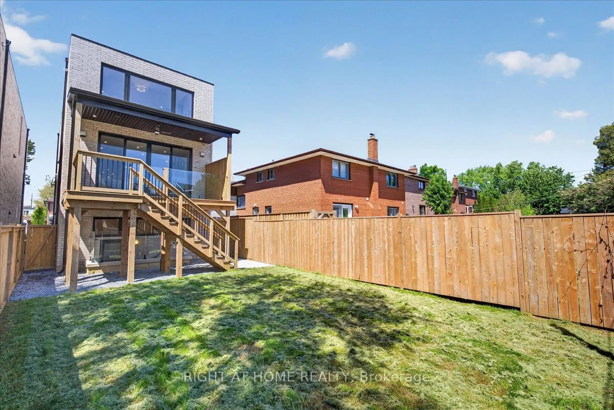 15B ROSEMEADE Avenue — photo 49