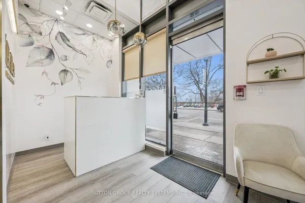 11 Bronte Road — photo 2