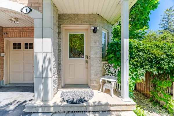 3071 Treadwells Drive — photo 2