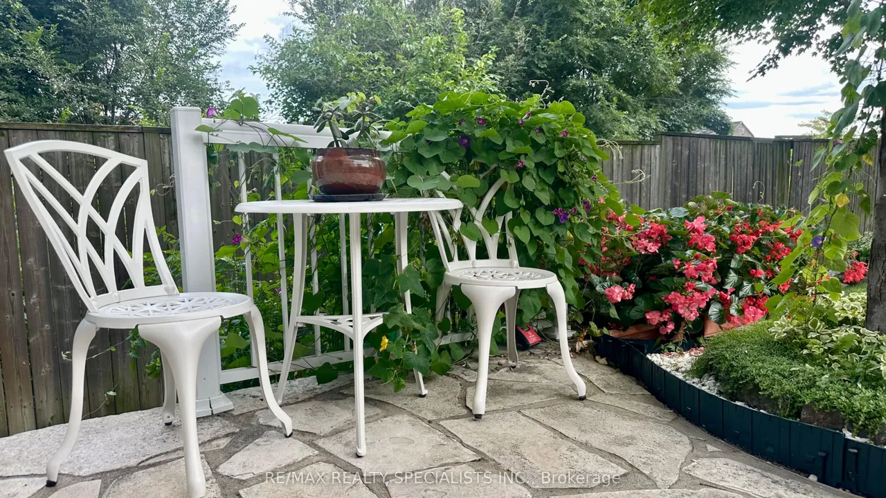 3071 Treadwells Drive — photo 3