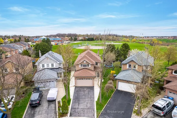 8 Drayglass Court