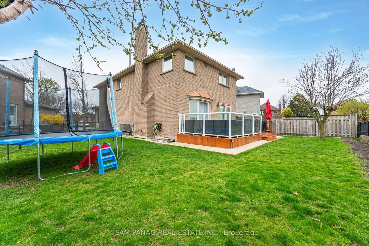 8 Drayglass Court — photo 49
