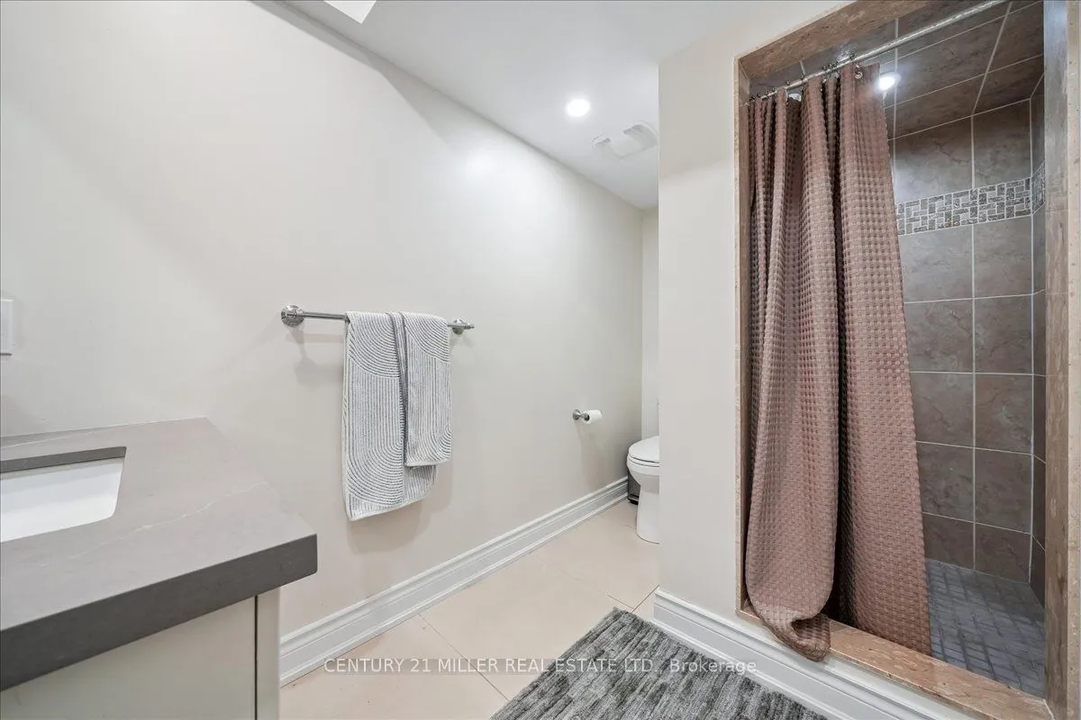 2371 Calloway Drive — photo 5