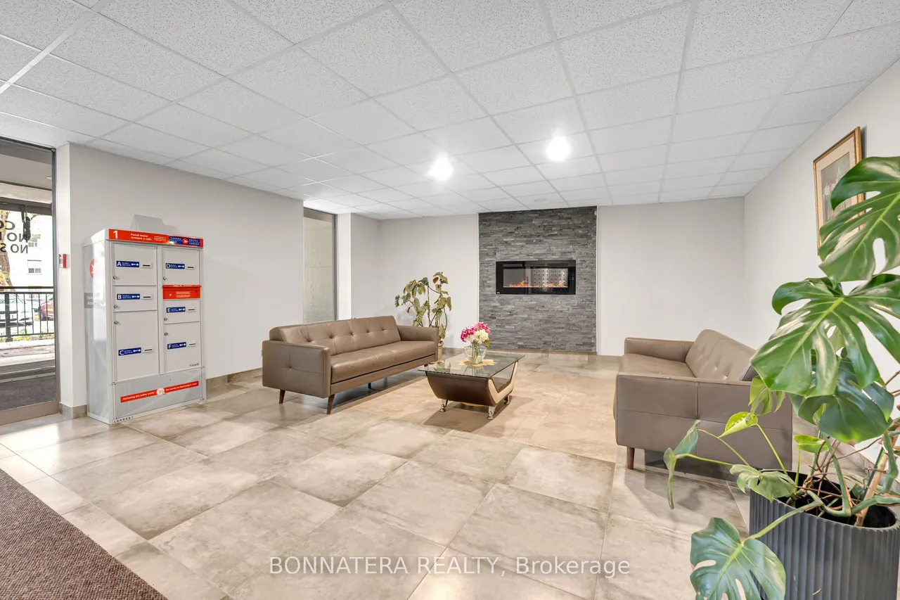 3065 Queen Frederica Drive — photo 3