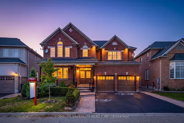 25 Van Hoof Crescent — photo 2