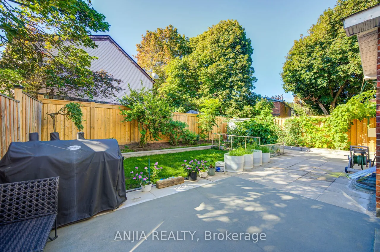 77 Royal Palm Drive — photo 30